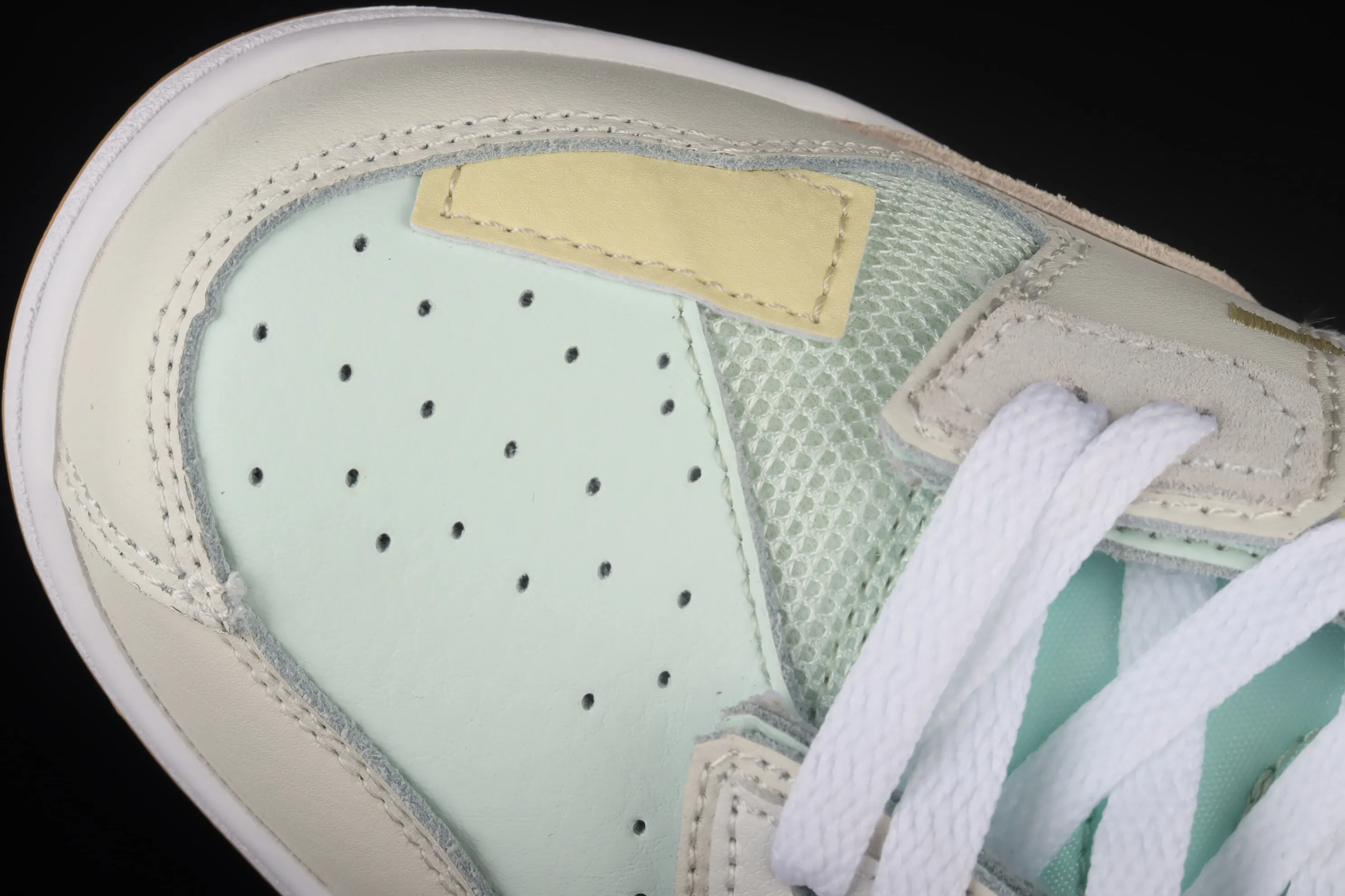 All Categories Nk SB Dunk Series Nk SB Dunk Low Low-top Skateboard Shoes Corporate Level Nk Dunk Svrap Light Blue Sea Glass Stitched Low-top Skateboard Shoes DB0500-100